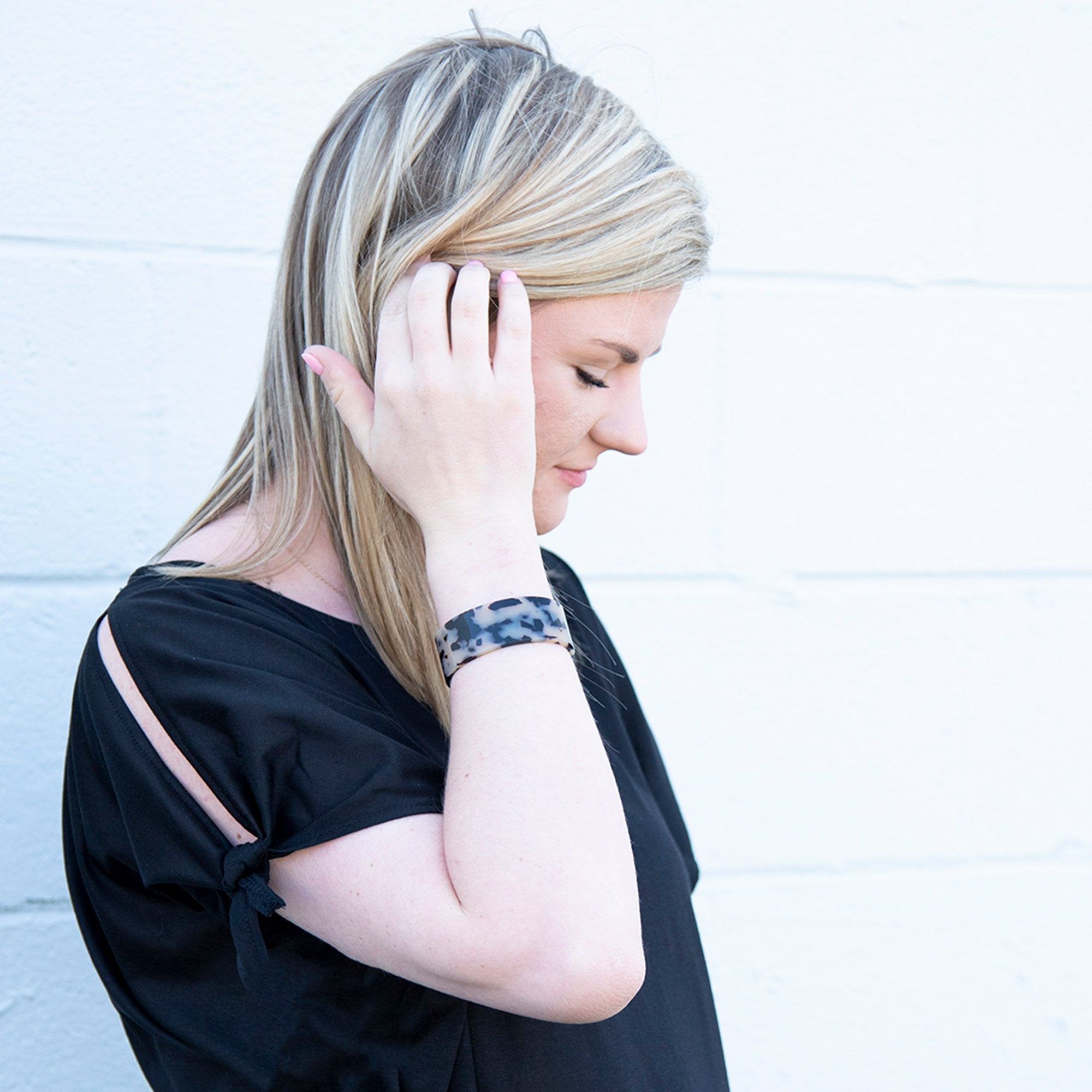 Blonde Tortoise Cuff