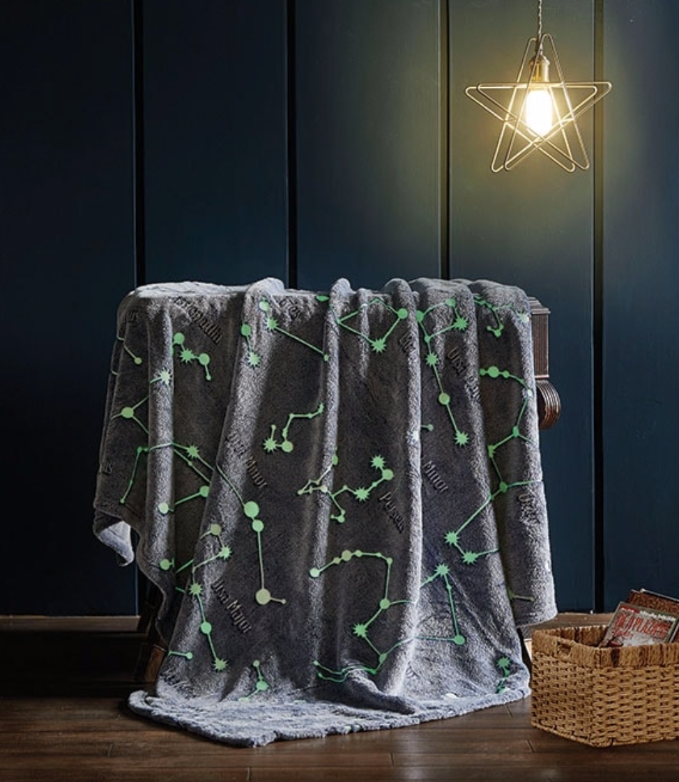 Interstellar Glow Throw